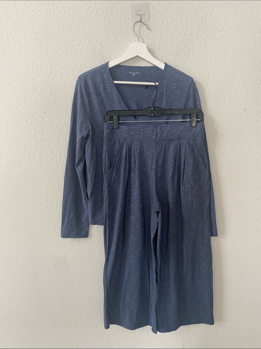Garnet Hill Oasis Knit Pleated Cropped Pajama SET Cropped Pants and Top S - Picture 2 of 10